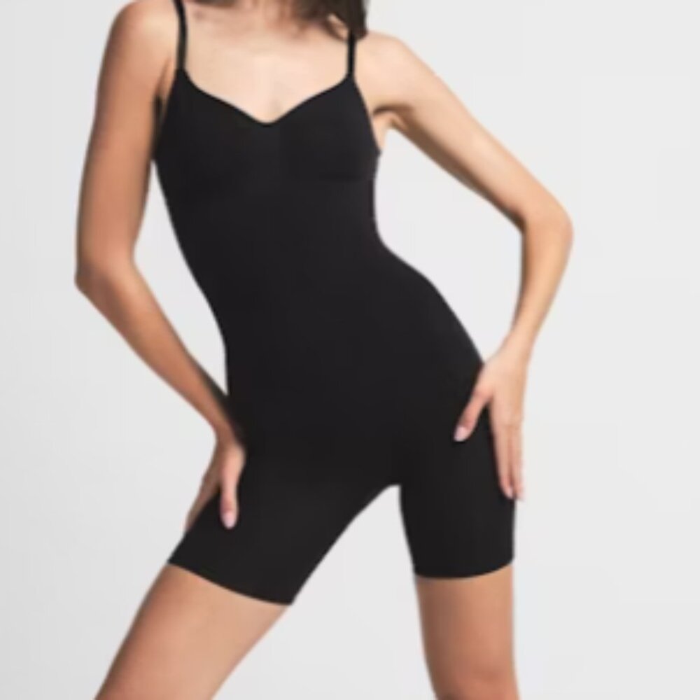 New - SKIMS Seamless Sculpt Mid Thigh Bodysuit, Onyx, Size XL